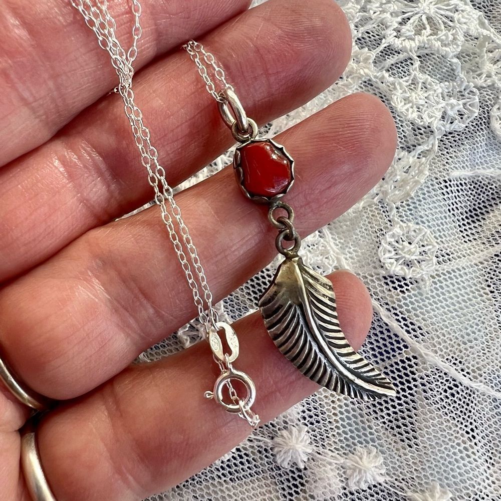 Vintage 70’s Red Coral & Sterling Feather Pendant Necklace - Picture 8 of 10